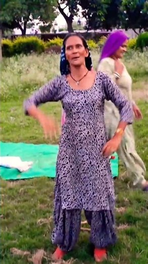 #haryanvibhajan #folkdance #desidance #haryanvifolk #haryanvigeet #parveenchahal #ytshorts #lokgeet