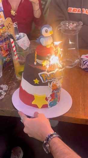 INCREDIBLE POKÉMON BIRTHDAY CAKE! #pokemon #birthday #cake #birthdaycake