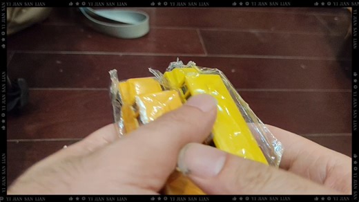 火柴盒matchbox 小汽车系列 黄色学校巴士旧款 小汽车玩具的介绍