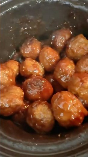2-Ingredient Spicy Sweet Chili Meatballs