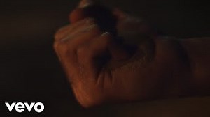 TALKING Lyrics - LONDON GRAMMAR | eLyrics.net