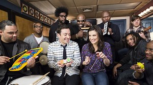 Watch Idina Menzel Sings "Let It Go" With Classroom Instruments on The Tonight Show