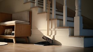 ⚙️ Next-level precision in every move. The Mini Robot Series features an all-new servo layout with digital drive technology and four-axis coordination — delivering micrometer-level motion for lifelike poses and fluid character performance. Engineering meets play. 🤖 Buy now Toy Story: https://tr.ee/6WK0Ig WALL-E: https://tr.ee/0NArSb #Robosen #RobosenMiniSeries #MiniRobots #SmartToy #Disney #Pixar | Robosen_Official