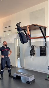 26M views · 127K reactions | Quand on me dit que l’uniforme n’est pas fait pour les femmes....  #uniform #firefighter #training #motivation #fitness #fitgirl #gym | Remi_ragnar | Facebook