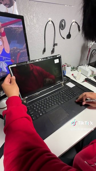 Laptop screen repair / replacement , anyone can do it! #howto #techtoktips #laptop #computer #computerrepair