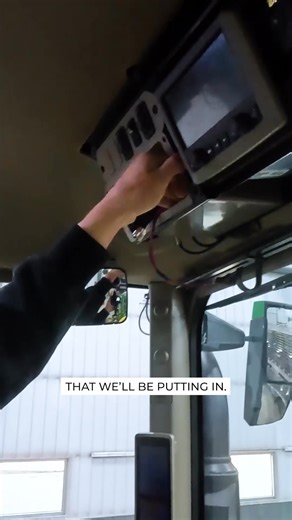 𝗚𝗲𝘁 $𝟭𝟬𝟬 𝗼𝗳𝗳 when you spend $500 or more—use code SAVE100 at checkout! 💰 Reliable communication keeps our farm running smoothly, from early mornings in the fields to long days getting the job done. With Midland, we stay connected, work safer, and make every day count. | MidlandUSA