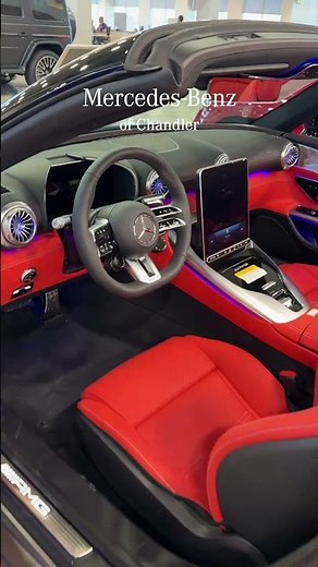 Turbocharged confidence. Pure AMG® energy. The 2026 Mercedes-Benz SL 43 AMG®.