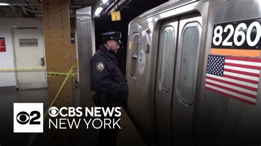 Search on for suspect in Union Square subway station stabbing