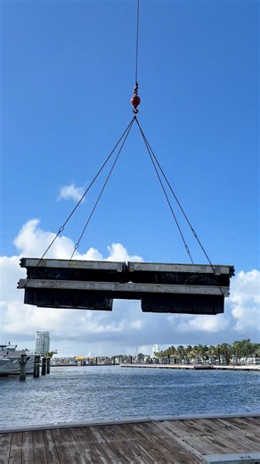 The last dock just hit the water! 2,000/2,000! 🙌 Over the past few weeks, our dock crew has been out here building this floating city piece by piece 🏗️ We’ve been gradually upgrading from wooden docks, which needed replacing every 5 years, to recycled plastic ones that only need replacing every 20 years at minimum 🌎💙 No easy task building the world’s largest in-water boat show! ⚓️ Marine Industries Association of South Florida 📆 October 29 - November 2, 2025 🔗 Buy tickets: https://bit.ly/4
