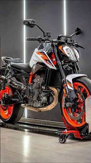 2021 KTM Duke 890 R Review: The Hooligan’s Perfect Tool?