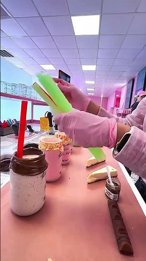 Making 5 Explosive Milkshakes at The Sweet Spot