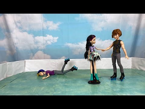 Ice Skating- A Monster High/Ever After High Stop Motion