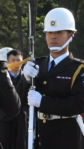 🥰 #中華民國115年1月3日(2026/1/3) #中正紀念堂 15點場次 #海軍儀隊 禮兵操演 Navy Honor Guard in Taiwan ❤️(4k)