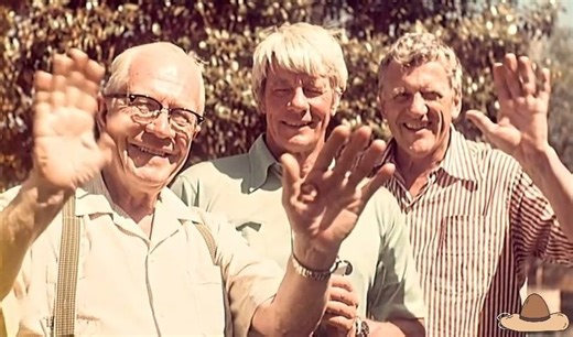 James Arness and Peter Graves | Loyal Fan Of Old Hollywood