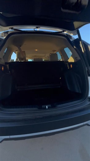 2022 Honda CR-V EX-L 52k miles on odometer 32 hwy/ 28 city for a combined 30mpg! | Kunes Honda of Quincy