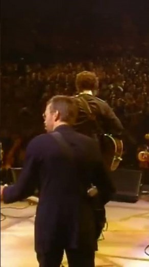 Bob Dylan's "My Back Pages" with Roger McQuinn, Tom Petty, Neil Young,Eric Clapton & George Harrison