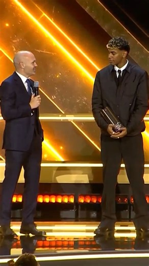 LALIGA on Instagram: "@andresiniesta8 🏆 @lamineyamal 💙❤️ @lamineyamal is the best Under-23 player of the last season! #LALIGAAWARDS"