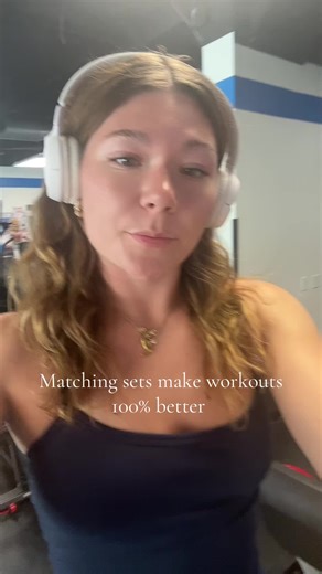 alexis (@alexissmiller)’s videos with You Da One - Album Version - Rihanna