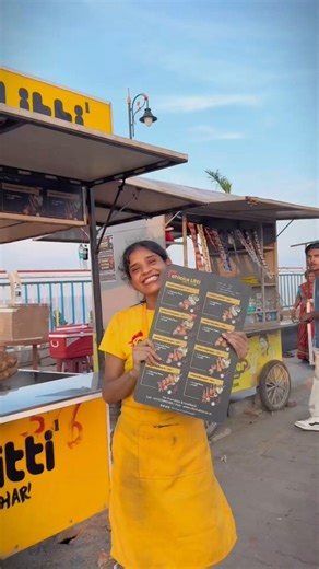 Chicka Litti Pvt. Ltd. | Best Chicken Litti on Instagram: "JOB VACANCY | FREE STAY & FOOD | PATNA Agar aap job dhund rahe hain aur aisi naukri chahte hain jisme rehna aur khana bilkul free mile, to Chicka Litti Patna aapko kaam de raha hai. Is job ke liye koi cooking experience zaroori nahi hai. Saara khana pehle se bana hota hai, aapko sirf training di jaayegi ki khana kaise garam karna hai aur customer ko kaise serve karna hai. Training ke dauran bhi salary milegi. 👉 Starting salary: ₹10,000 