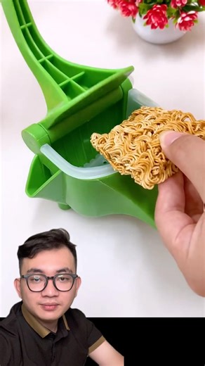 Manual Handheld Fruit Juicer