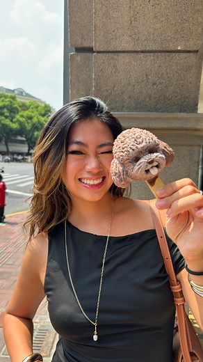 Fiona | Travel Creator on Instagram: "CHEATING ON MY NAIL TECH BECAUSE..... eeeeekkkk GIRLS we're in China 🇨🇳 😍🤍 👋🏻 Hi, I’m @findingfiona! I combine beauty and travel to bring you breathtaking destinations, game-changing beauty tips, and unforgettable adventures. Your dream life is waiting—let’s make it happen today! Also how cute are the nail techs nails 🥹👌🏼😍 #nails #nailsofinstagram #chinatravel #travel #traveltips"