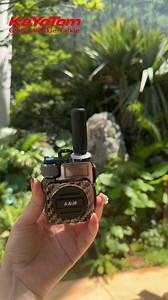 This is the "Black Tech" of walkie-talkies: Global Roaming, Zero Static. 🚀 #walkietalkie #twowayradio #pocradio #globalwalkietalkie #kayotom #BlackTech #Roaming #ZeroStatic #HighTech #Gadgets | Kayotom-radios