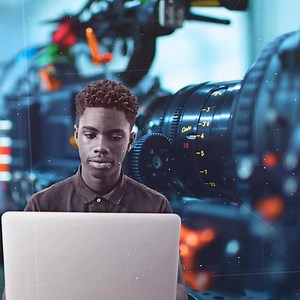 Learn to make movies by using the same gear professional filmmakers use on set. Our 36-month Bachelor of Science online degree in Digital Filmmaking teaches you the skills needed to create your future as a well-versed filmmaker sooner. Take online classes in editing, directing, acting for filmmakers and more. You will learn from experienced instructors, many of whom are still active in the entertainment industry today. | The Los Angeles Film School