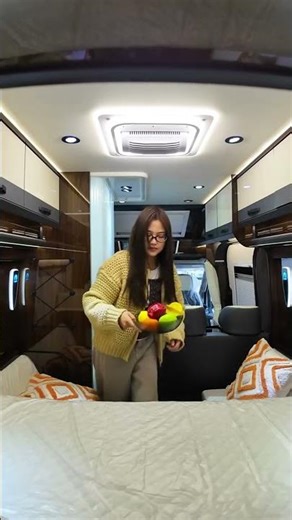 Luxury RV Interior Walkthrough: Smart Furniture & Spatial Efficiency Demo