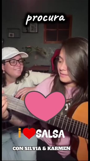 qué bonito se escucha la salsa en acústico #musica #rolitas #amolamusica @Silvia & Karmen