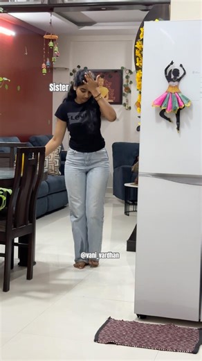 Bro vs sis 🙌|#youtubeshorts #comedy #shortsfeed #funny #vanivardhan #love #teluguvlogs #viral #fyp