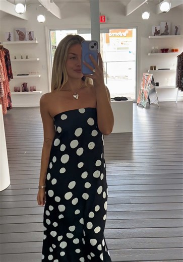 a curated moment: our Black Friday faves you’re about to fall in love with 🖤 #fyp #blackfriday #RESA #sale