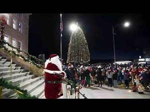 Montrose Lights The Community Christmas Tree!