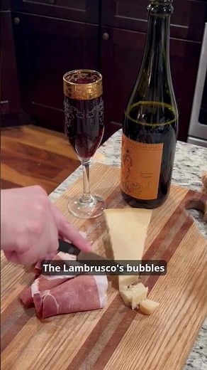 🇮🇹 Food & Wine Pairing: Lambrusco + Prosciutto Crudo + Parmigiano Reggiano
