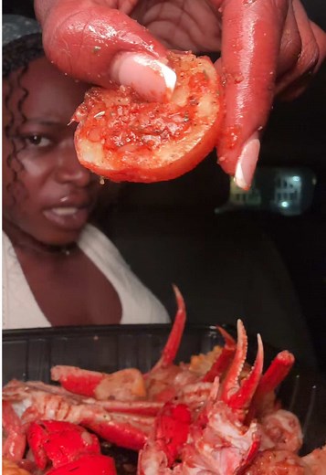 Red Lobster's New Seafood Boil Review
