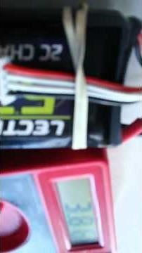 How to check LiPo battery voltage with multimeter.