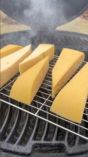 Cherry Wood smoked Gouda cheese 🧀