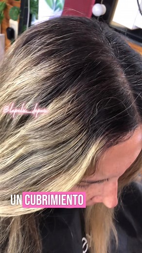 Paula Santos Artista Experta en Corrección de Color 💫 on Instagram: "⚠️GUARDEN este video con las FÓRMULAS colegas⚠️ ✨Primer caso de LORE: ✅Para cubrir canas utilizamos: 30 gr 4 natural de Question, linea lumiplex sin amoniaco por 60 ml de oxidante de 10 vl (esta tintura es 1+2) ✅Para matizar el amarillo utilizamos: 30 gr de 8.2 + 10 gr de 9.10 + 15 gr de 9 natural por 82 ml de peróxido de 3 vl, (podes usar hasta de 10vl) Utilicé un color base para que fije el tono y dure más, luego el 8.2 va a