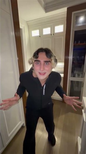 THE SECURITY CAMERAS CAUGHT THIS 😳