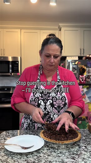 Good Southern cooking is meant to be shared, y’all 🤎 I created TWO FREE guides to help home cooks and home bakers make better homemade biscuits and classic Southern comfort food from scratch. ✨ 5 Secrets for Tall, Flaky Southern Biscuits ✨ 5 Southern Secrets Every Home Cook Should Know Comment FREEBIE to grab them FREE! Follow @stephaniessouthernkitchen for more Southern recipes and baking tips — and SAVE this for later 🧈 #cookingtiktok #familymeals #southerncooking #stephaniessouthernkitchen 