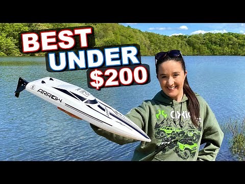 BRUSHLESS, FAST, & AWESOME RC Boat!!! - UDI RC UDI005 - TheRcSaylors