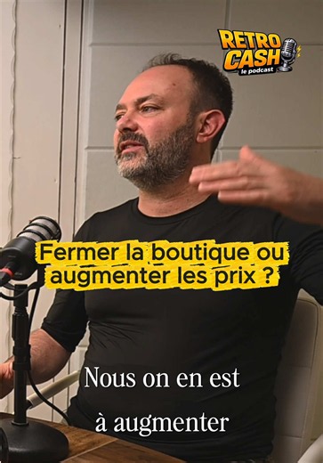 🎮 Il augmente les prix de ses jeux… pour avoir MOINS de commandes😳 Le plus gros collectionneur de consoles au monde balance une vérité que personne ne veut entendre. #retrogaming #podcast #retrocash #jeuxvideo #collection @Troc cash and game
