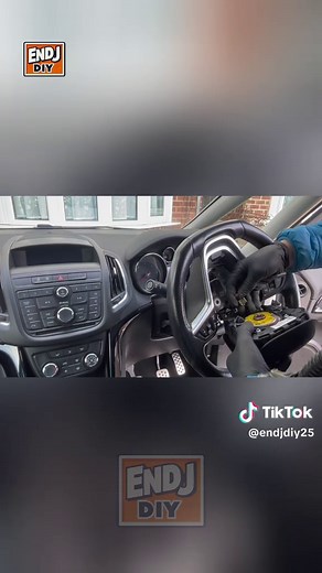 How to Replace the Steering Wheel Clock Spring Sensor