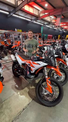Only a handful left! The 2024 KTM 890 Adventure R is going for just R269,999 – that’s R20,000 off PLUS we’re throwing in the full Tech Pack! Don’t miss your chance to own the ultimate adventure machine – come grab yours today! #FAST #ThinkFAST #GetYourNext #KTM890AdventureR #RideOrange #AdventureAwaits #TeamFAST #FASTFamily | FAST. KTM
