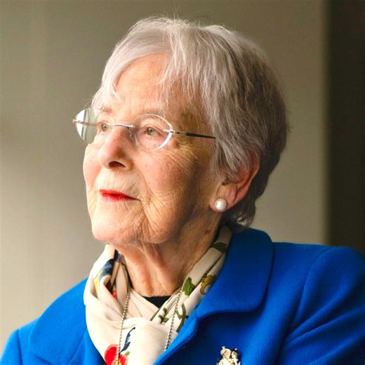 878K views · 42K reactions | Her Husband Left Her $1 Billion And What She Did Left Everyone Speechless ❤️﫢 | Eric Stanley | Facebook