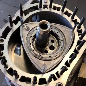 62K views · 1.9K reactions | Rotary engine  Via ig@brapbox | Old Japanese Cars | Facebook