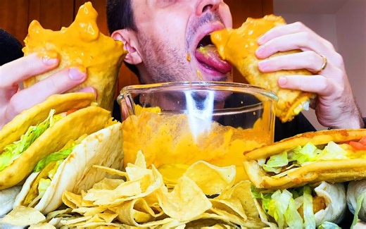 【三米叔】芝士酱狂魔·塔可贝尔（TACO、烤肉卷、玉米片、喝激浪）_哔哩哔哩_bilibili