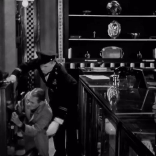 Laurel and Hardy in ‘The Midnight Patrol’ (1933) | Classic Comedy