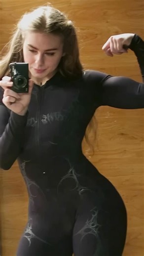 𝓈𝒾𝒻 ᥫ᭡ on Instagram: "Bodysuit from @breathedivinity x @breathedivinityred new drop 22 Jan code SIF 🐈‍⬛🖤 - - - code SIF @breathedivinity @breathedivinityred 🖤 code SIF @wolfpak.official 🐺🩶 - #gymgirls #gym #gymlife #musclemommy #fitnessgirls"