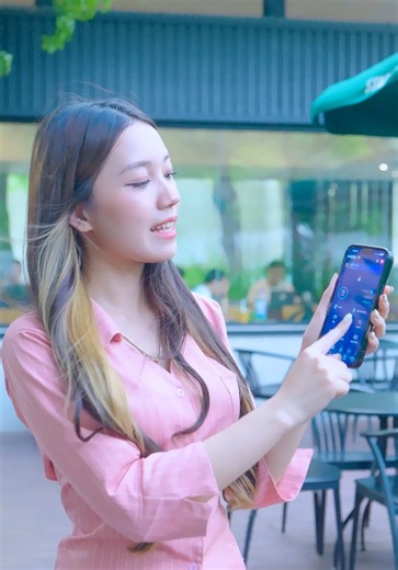 អូសចុះក្រោម ស្កេន QR ទូទាត់បានភ្លាមៗ និងឆ្លាតវៃ។ ជាមួយមុខងារចលនាឆ្លាតវៃ (Smart Gesture) លោកអ្នកអាច ស្កេនទូទាត់តាម QR code បានភ្លាមៗ នៅលើអេស៊ីស៊ូភើអេប ដោយគ្រាន់តែអូសចុះក្រោម លើអេក្រង់ទូរសព្ទ។ Swipe Down. Scan Fast. Pay Smarter. With Smart Gesture! You can scan QR codes instantly with just one swipe on the ACLEDA Super App home screen. #ACSuperApp #QRPayment #SmartGesture