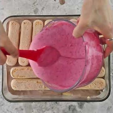 No Bake Banana Split Tiramisu Cake